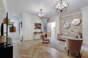 Pick A Flat's Apartment in Le Marais - Rue Saint Martin